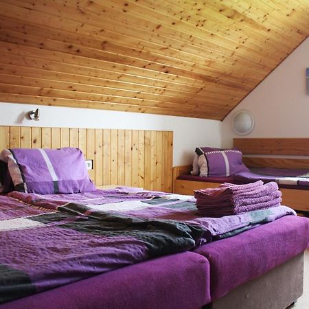 Apartmany Fialka Kasperske Hory Exteriör bild